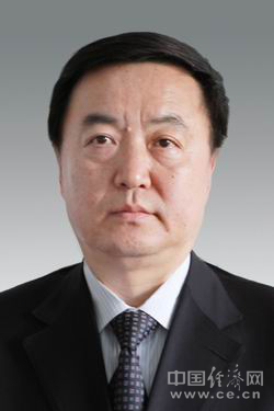 聊城律师张连泉的职业生涯与成就概览——一位杰出法律专业人士的简历