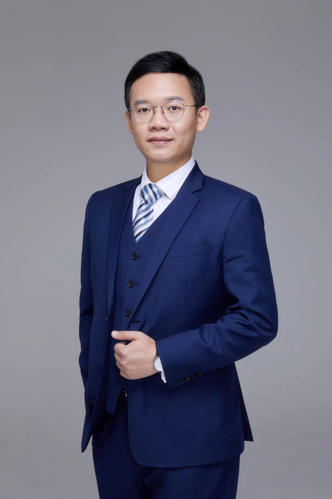 深圳律师余招胜简介