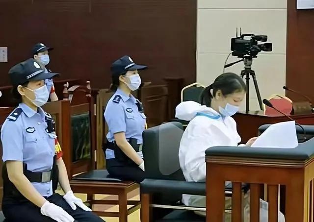 律师拒绝当事人辩护，职责、界限与伦理考量