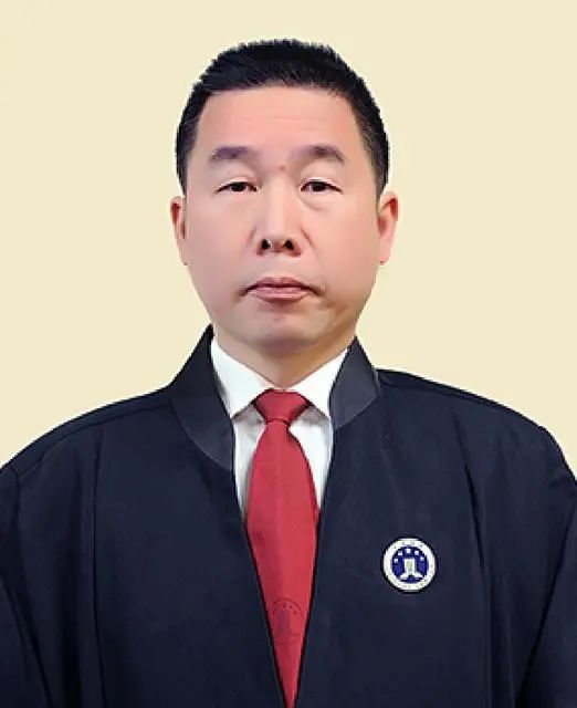 昆明盘龙区债务合同律师，专业法律服务助力债务管理与合同安全履行