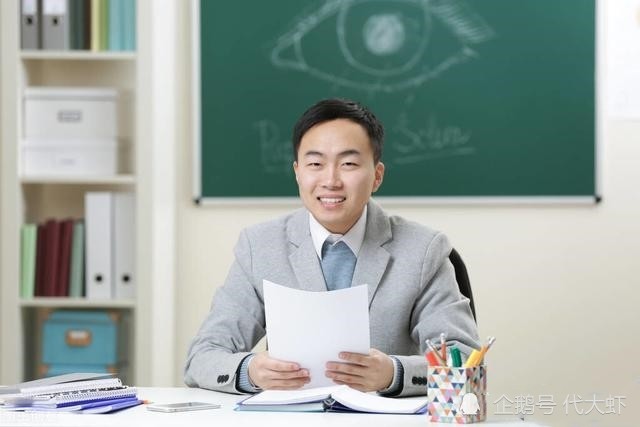 男士职业选择，律师与教师的深度探讨与抉择