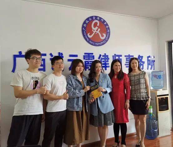 三佛律师事务所为民办实事简报——在云岩区普陀办事处友谊居委会的积极行动