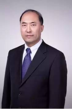 张鑫辉同方律师，2022年的杰出法律服务先锋