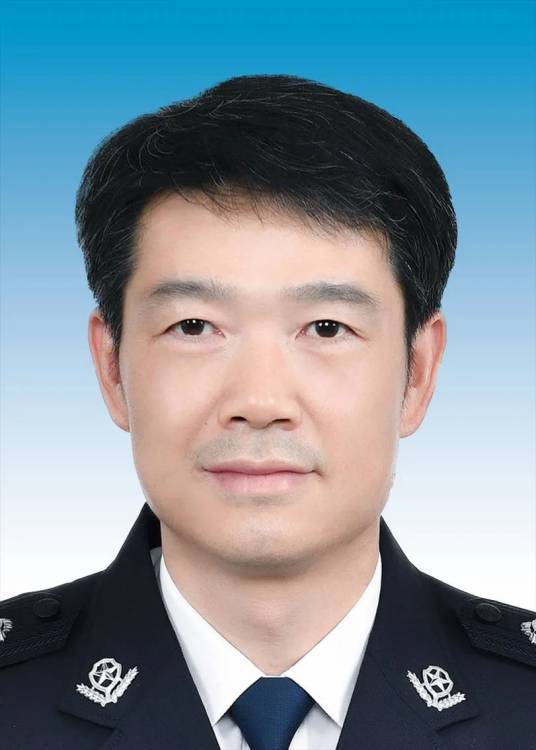 上海杰出律师李秀鹏的辉煌生涯之路