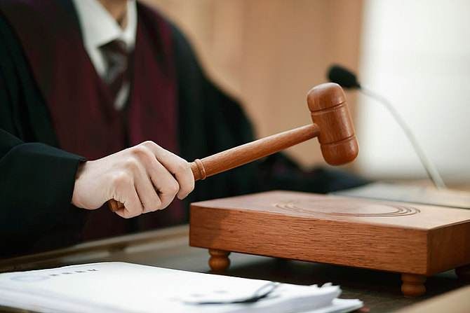 民事诉讼律师哪些好找——专业、信誉与经验的综合考量