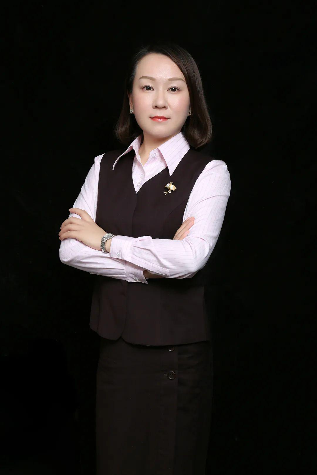 广东铭扬律师徐玲，法律界的璀璨明星