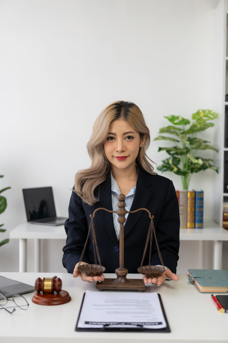 女生学习律师金融的优势与挑战