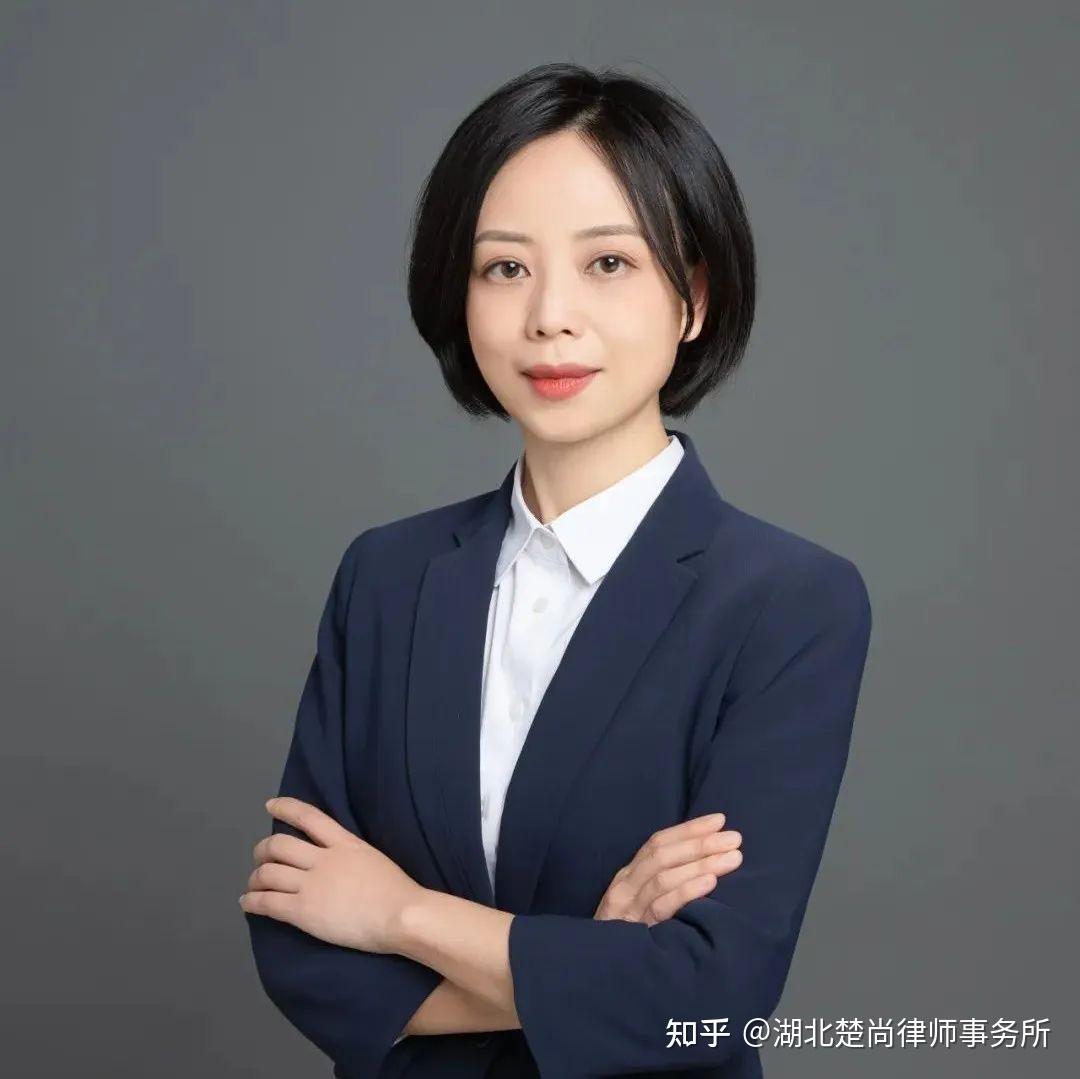 女生学习律师金融的优势与挑战