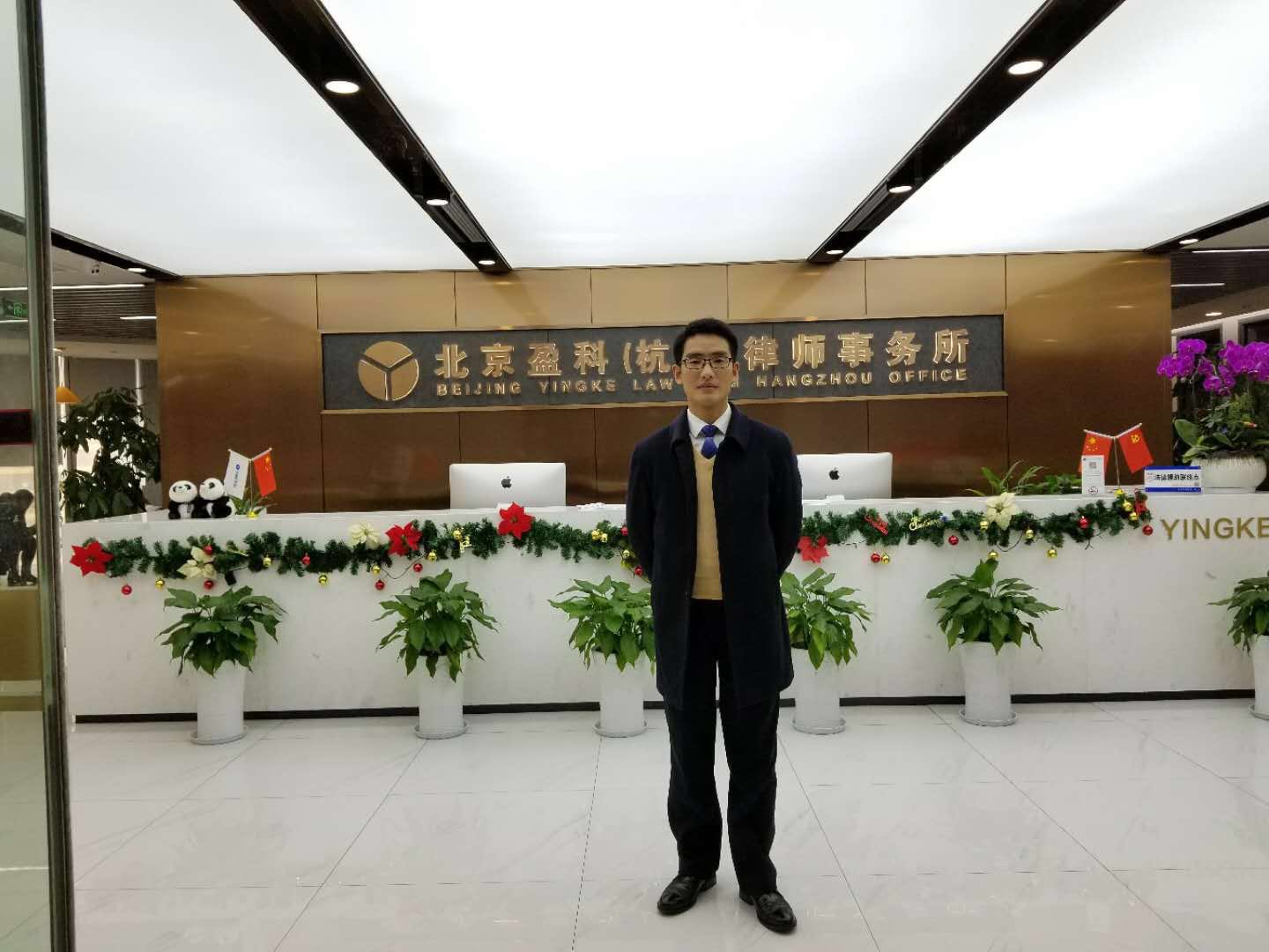 迎泽知名刑事律师专业解读，法律服务在刑事案件中的重要性