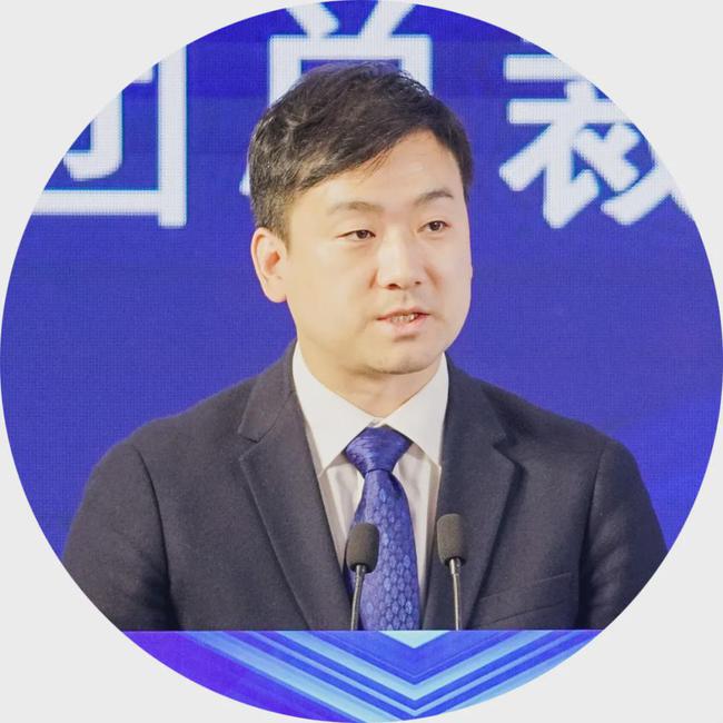 杨刚律师在东岭集团的法律实践与影响
