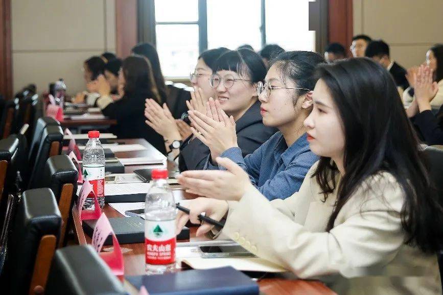 扬州公司律师深度解析与比较，哪家法律服务更优质？