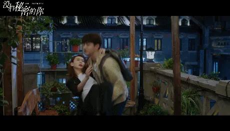 戚薇，为正义发声，帮小孩请律师