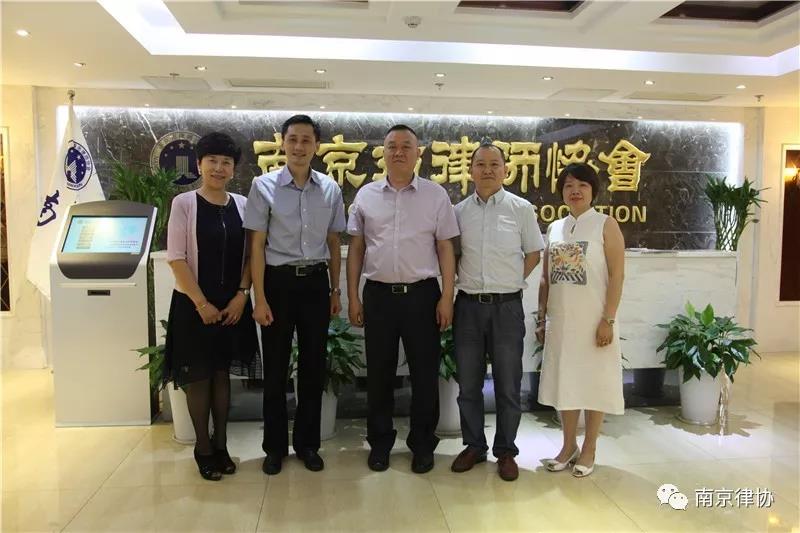 知予律师事务所陈会琪主任访三佛律师事务所，跨界交流助推法治进步