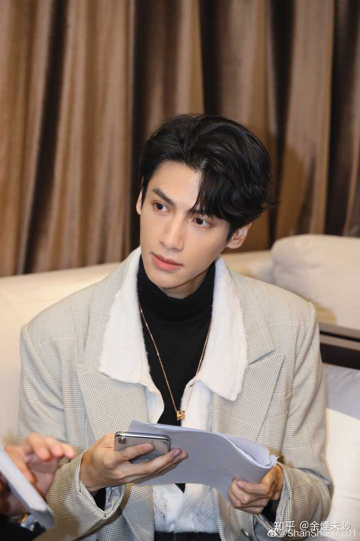 罗云熙，跨界之路，律师之梦还是演艺之路？